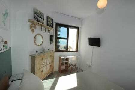 Encantador Apartamento Frente A La Playa Victoria Appartement Cádiz Buitenkant foto